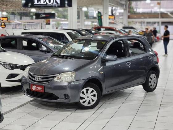 TOYOTA ETIOS 1.3 16V FLEX 4P MANUAL TOYOTA ETIOS 1.3 16V FLEX 4P MANUAL